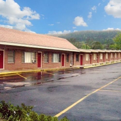 Shamrock Motel Hot Springs Bagian luar foto